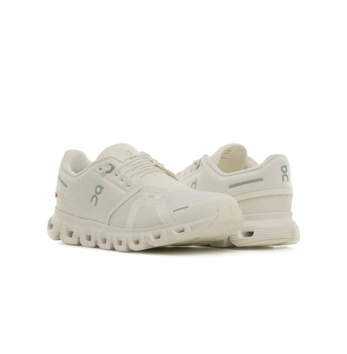 On Cloud 5.0 Cream - high-performance athletic footwear with advanced cushioning