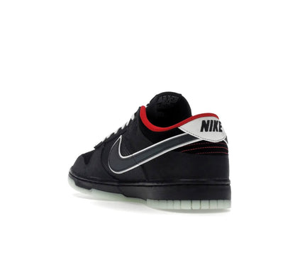 Dunk Low - high-performance athletic footwear with advanced cushioning