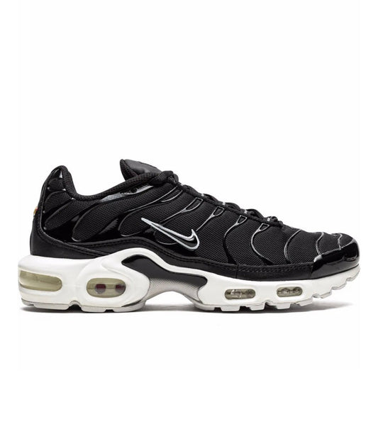 Nike Air max TN White Black - high-performance athletic footwear in Black with advanced cushioning