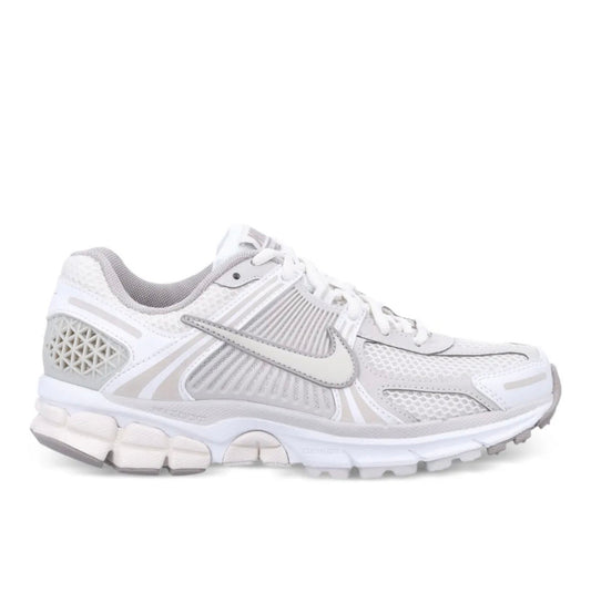 Nike Zoom Vomero 5 White high-performance athletic footwear White