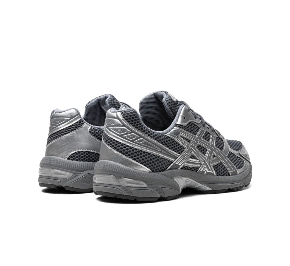 ASICS Gel 1130 silver grey - high-performance athletic footwear in Grey with advanced cushioning
