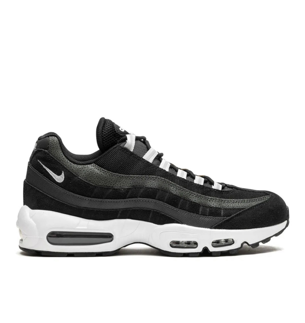 Nike air Vapormax 95?black white - high-performance athletic footwear in Black with advanced cushioning