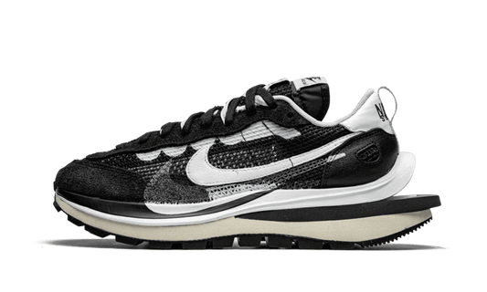 Nike X Sacai Vaporwafflle Black White high-performance athletic footwear Black