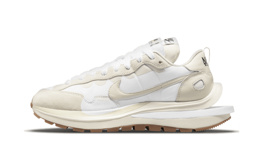 Nike Vaporwaffle Sacai Sail Gum - high-performance athletic footwear with advanced cushioning